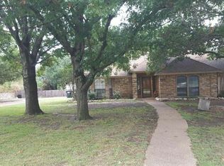 4609 Ridge North Rd, Fort Worth, TX 76126