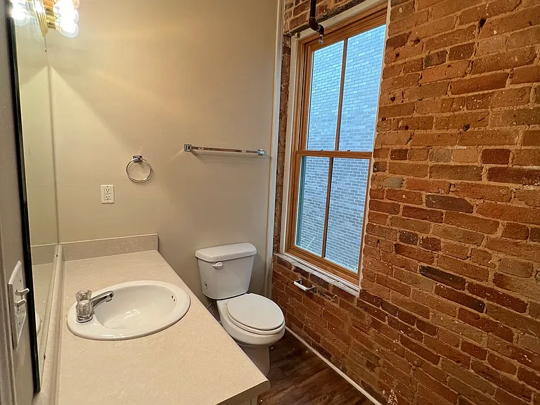 196 W Main St #4 — Photo 7