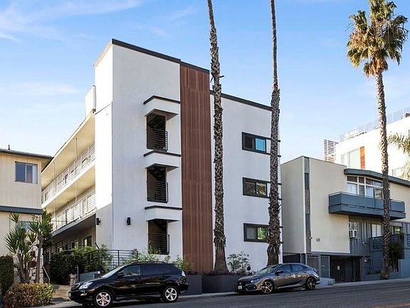 2nd image of 925-927 N San Vicente Blvd #2A-R