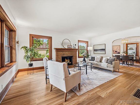 4th image of 609 S 5th Ave