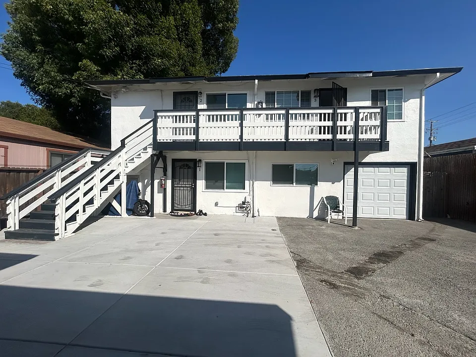 574 W Hedding St #2