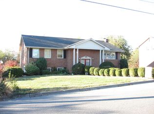 639 Olney Rd, Vinton, VA 24179