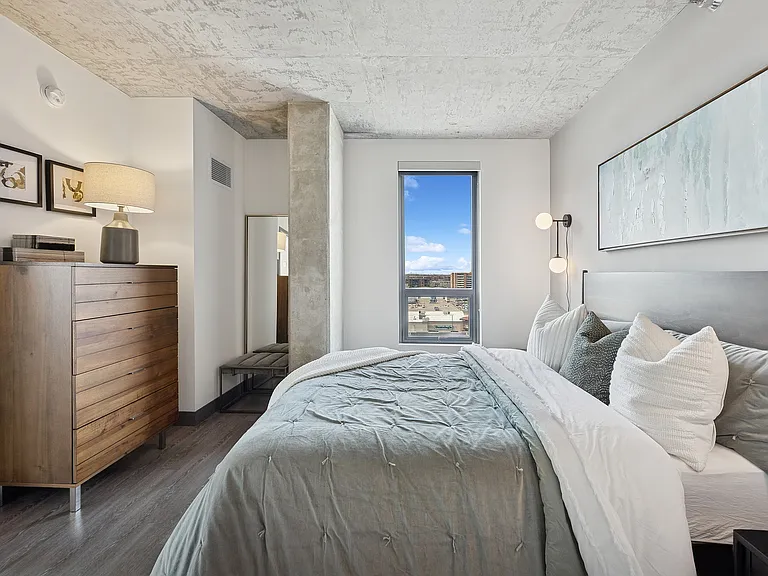 The Emerson — Photo 9