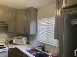 4214 N Kavanagh Ave, Fresno, CA 93705
