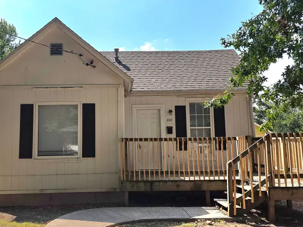812 W Webster St, Springfield, MO 65802