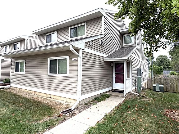 2nd image of 2118 Stone School Cir
