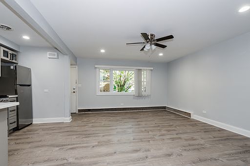 5th image of 7606 N Eastlake Ter APT 2D