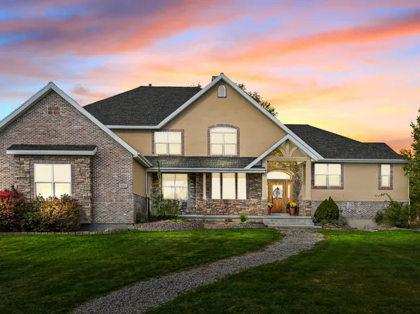 9141 N Canyon Wash Dr, Eagle Mountain, UT 84005