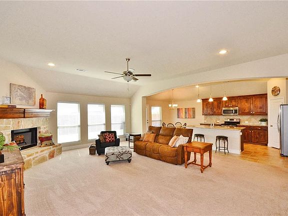 5th image of 410 Lighthouse Ct