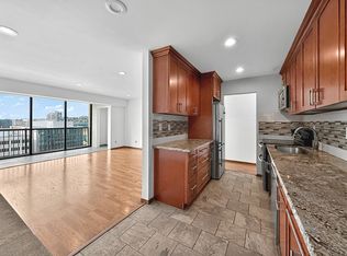 320 Melrose Ave E APT 405, Seattle, WA 98102