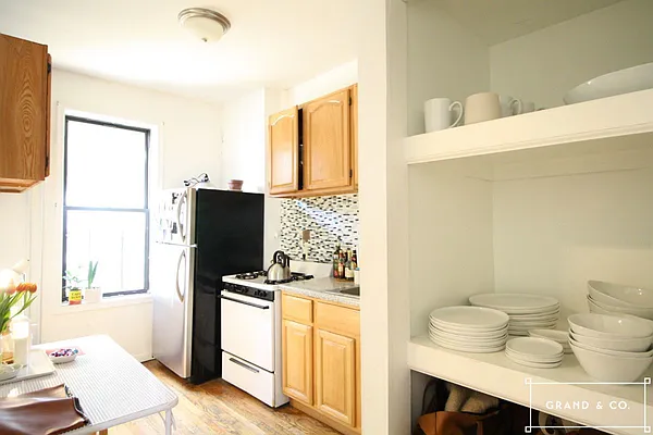 Rented by Grand & Co. | media 18