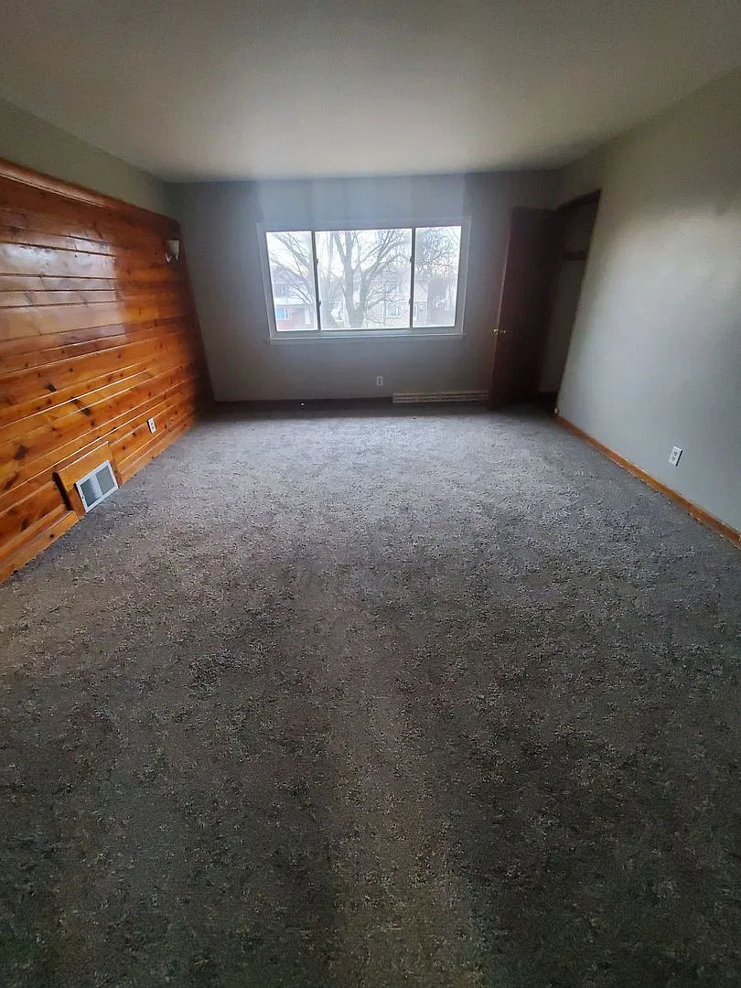 8230 W Villard Ave. (4 Unit) — Photo 3