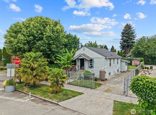 1002 S Sullivan St, Seattle, WA 98108