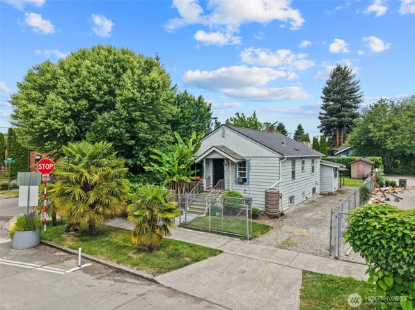 1002 S Sullivan Street, Seattle, WA 98108