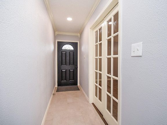 4th image of 13306 Innshire Ln