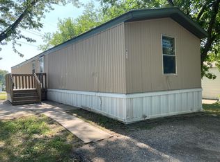 4115 SE Ridgeview Ter, Topeka, KS 66609