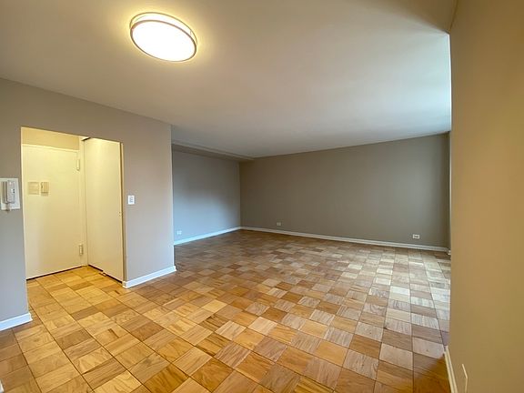 3rd image of 305 E 86th St APT 21TW