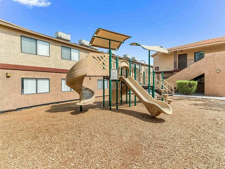 Arcadia Palms — Photo 33