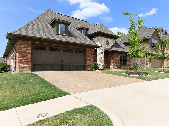 3rd image of 322 Hawks Dr
