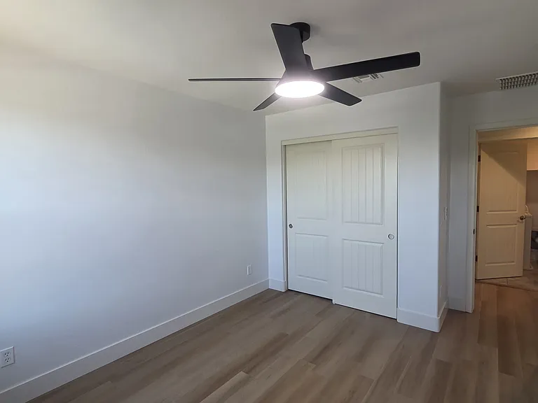 5220 S Hadron — Photo 26