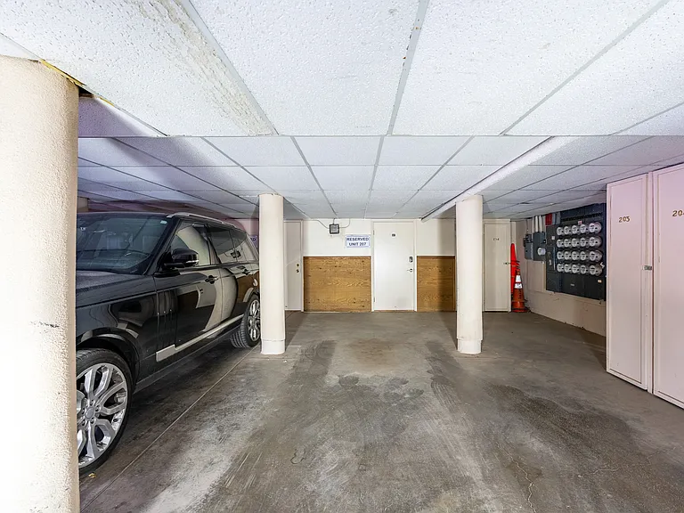 700 S Monarch St #207 — Photo 18