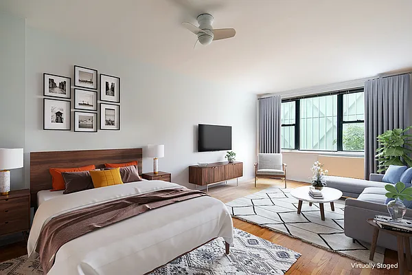 Sold by Compass | media 1