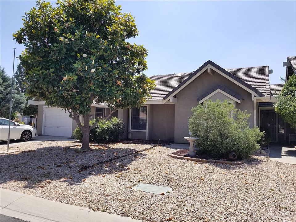 2nd image of 1446 Monroe Cir