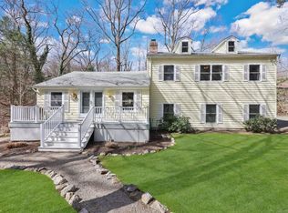 26 Great Quarter Rd, Sandy Hook, CT 06482