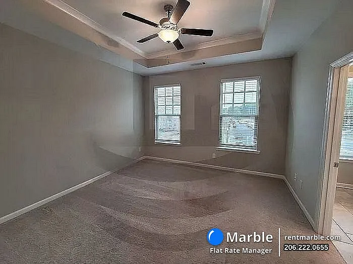 2565 Morehead St — Photo 10