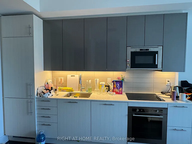 403 Church St #2211 — Photo 6