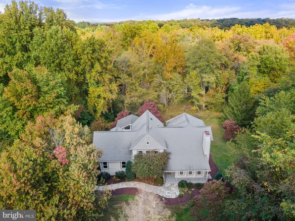 11001 Burywood Ln, Reston, VA 20194