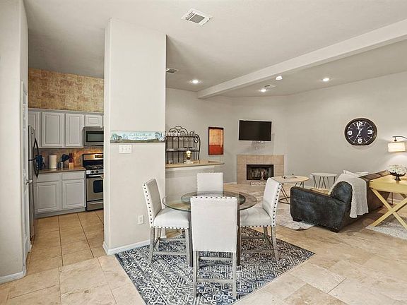 5th image of 2358 Bermuda Shores Dr