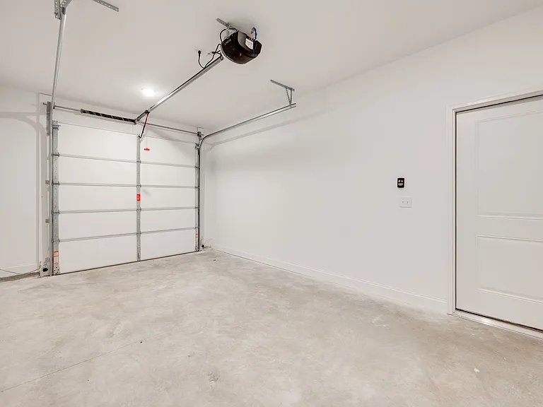 8909 James Creek Dr — Photo 10