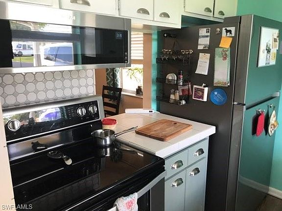 2nd image of 2215 Gardenia Way