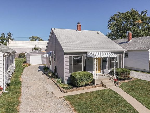 2nd image of 714 E Gimber St