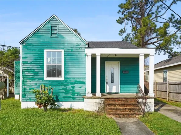 4320 Rayne Dr, New Orleans, LA 70122