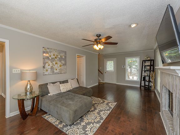 5th image of 8903 Milton Morris Dr
