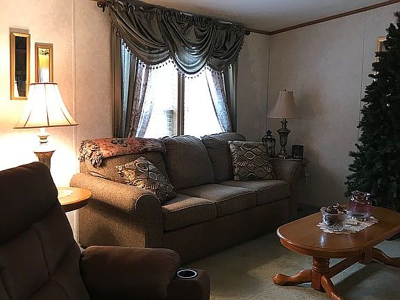 2nd image of 4089 Alexandria Dr