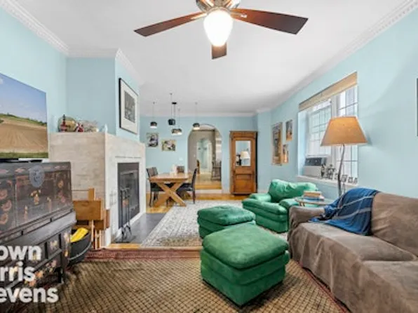 863 Riverside Drive image 5 of 21