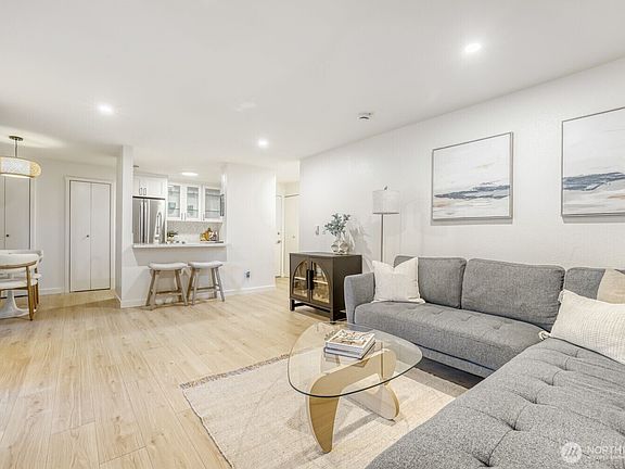 2nd image of 7209 224th Street SW #P9