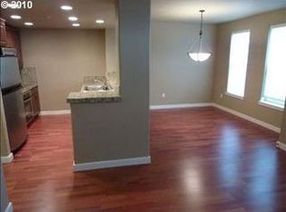 6237 NE Carillion Dr UNIT 104, Hillsboro, OR 97124