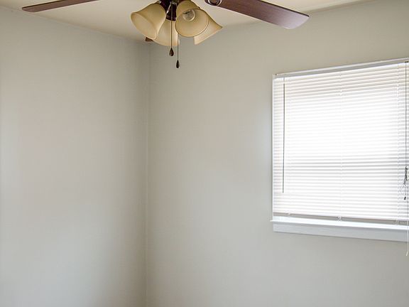 5th image of 1227 Pickett Ave