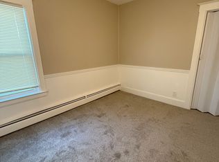 827 Laprairie St, Ferndale, MI 48220