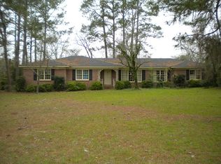 202 S Green St, Doerun, GA 31744