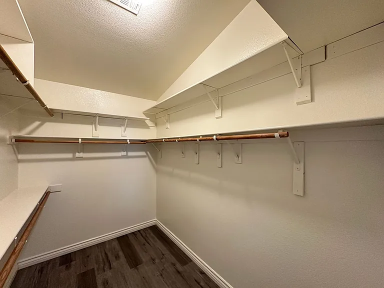 9450 Hanta Ave — Photo 12