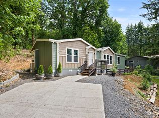 215 SE Alder St, Winlock, WA 98596