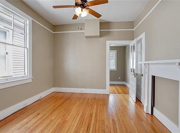 3rd image of 1107 Fern St