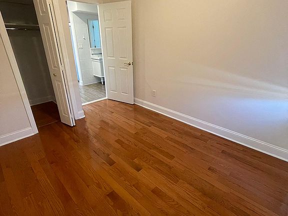 2nd image of 15039 21st Ave #2