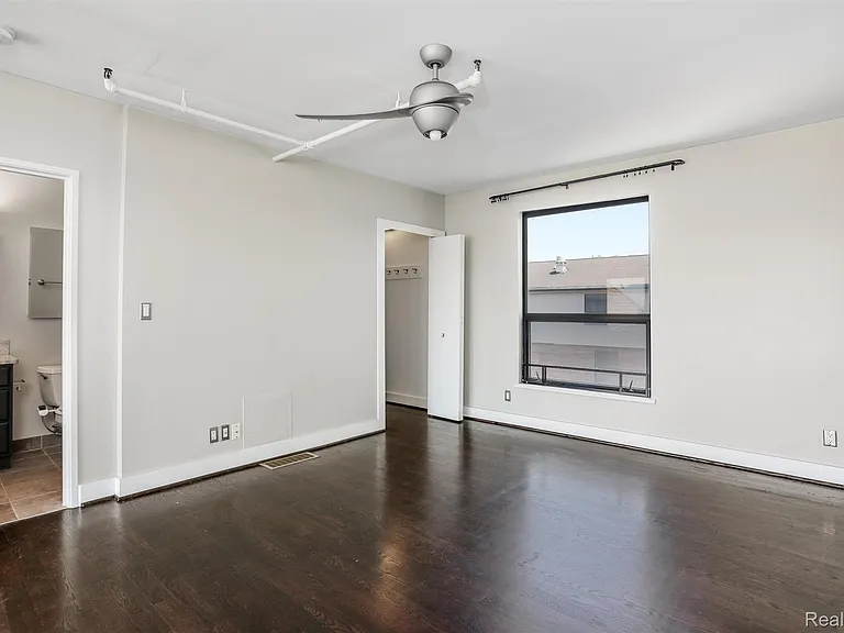 6533 E Jefferson Ave #413W — Photo 28