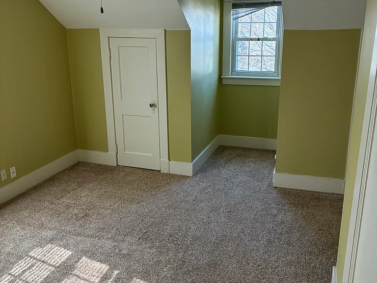 511 Wallace Ave — Photo 8